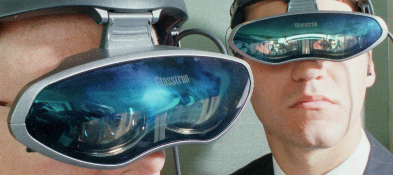 Remember Sony's Glasstron from the 1990s? — Paleofuture